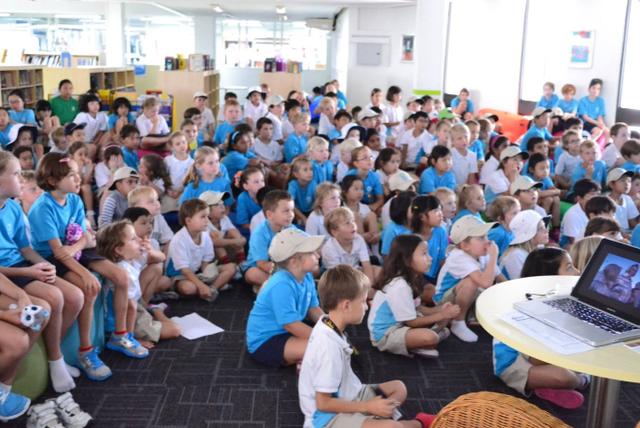 新加坡孩子社交能力全球最强，是因为两个月就可以上幼儿园