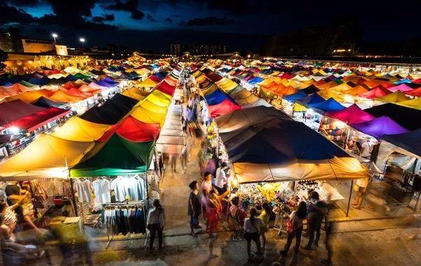 这些国内外最火的夜市，是吃货们旅游的必经之地，你去过几个？