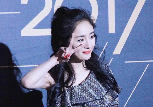 娱乐圈中的剪刀手艺兴杨洋胡一天各领风骚 唯独他男女通吃