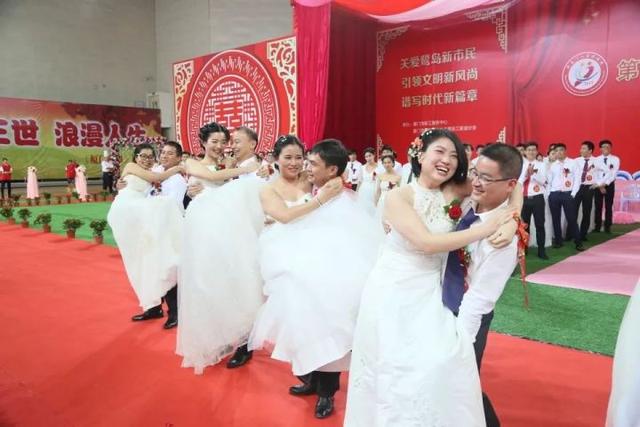 蜜月归来！集体婚典新人日记大公开，明年约吗？