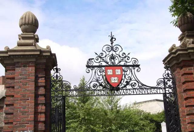 强者愈强｜北上广深20所重点中学瓜分200个美国顶尖大学Offer