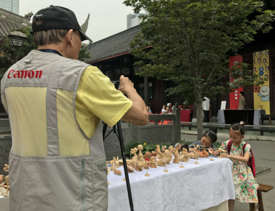 生前同行好友追忆资深摄影记者唐正益：他离开了 留下的照片会让记忆延续