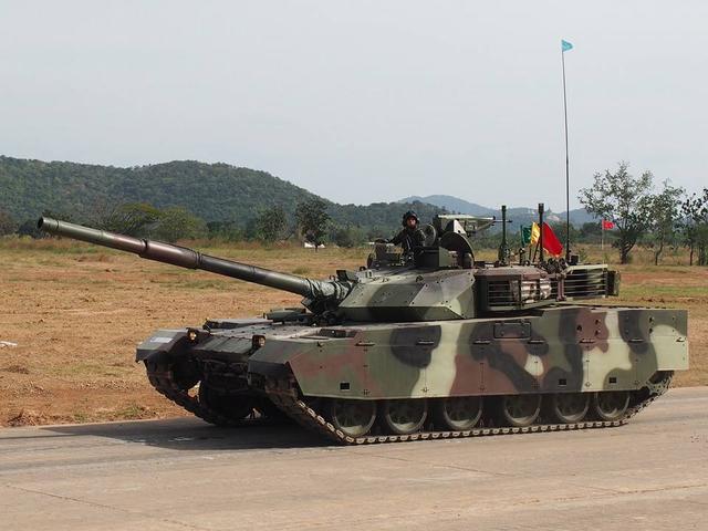 泰国陆军对外展示VT-4坦克 内部信息化程度达世界一流水平