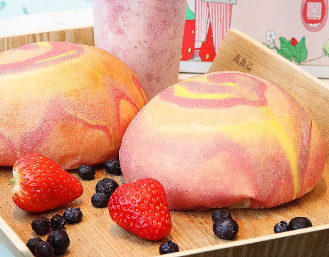 除了味多美和好利来，这些好吃又好看的面包和甜品，你吃过吗？