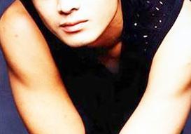 号称新加坡周润发，29岁一剧爆红，曾投资失利输光家产，今变这样