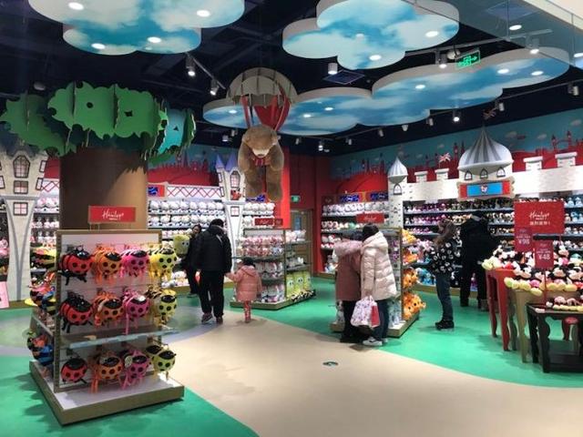 Hamleys北京王府井旗舰店开业 全球单体面积最大