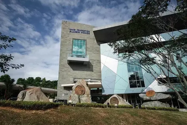 主流｜对于新加坡国立大学，校长陈祝全是这样评价的……