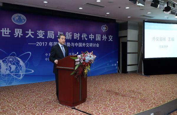 外媒：王毅呼吁重启对话谈判 中方绝不接受半岛动武