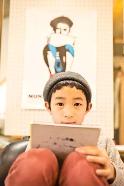 没上过一天绘画班，年仅14岁的他，是如何成为爆红日本的画家的？