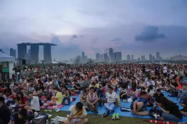 新加坡的免费景点都能玩上好几天，又省了不少钱！