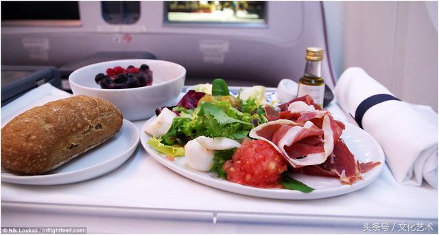 新加坡航空公司航班所提供的飞机餐