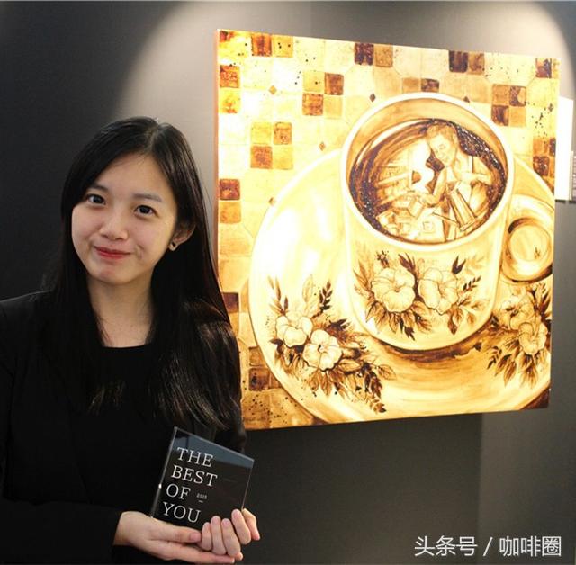 最近超火的马来西亚女孩，用咖啡画出的世界