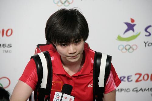 国羽女单惨淡人才却流失，世青赛冠军转籍香港，欲做翻版周蜜