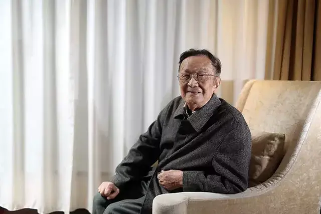 那位和蒲风一起编诗的客家诗人野曼走了