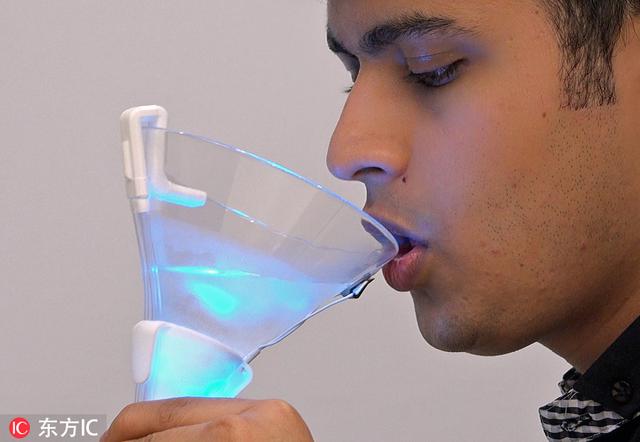新加坡大学研发智能调酒杯 “虚拟”鸡尾酒让你千杯也不醉