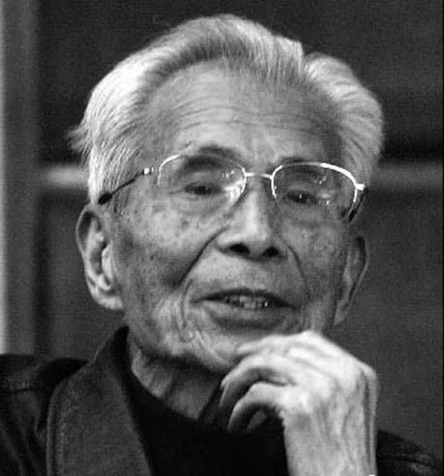 他的行为被称为“烧豪华房子”的行为，但他却是值得尊重的老人