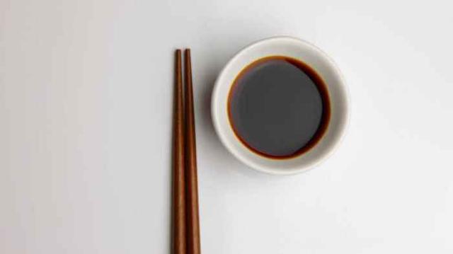 酱油是怎样制成的，对我们健康真的好么？