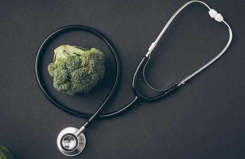 改进后的大肠杆菌与西兰花搭配食用即可杀死大肠癌细胞