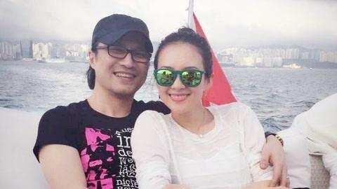 一家四口好幸福！汪峰章子怡度假，还不忘带小苹果醒醒同往