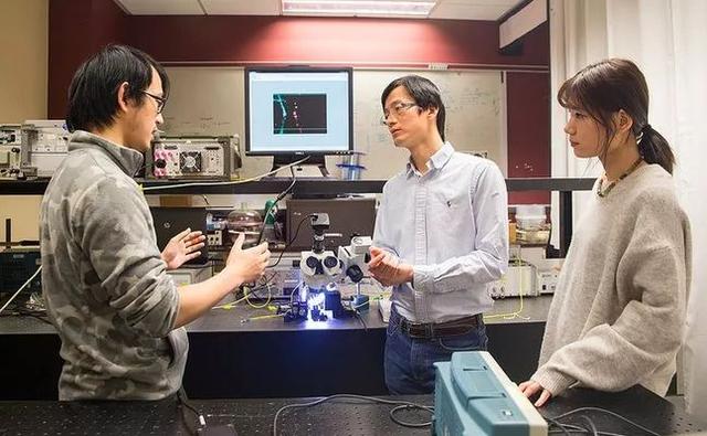 美国俄勒冈州立大学开发出世界上最小的电光调制器