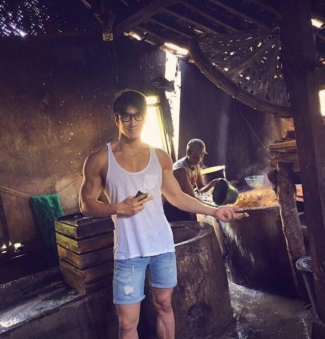 五十岁的新加坡摄影师陈宇飞 完全不输小鲜肉