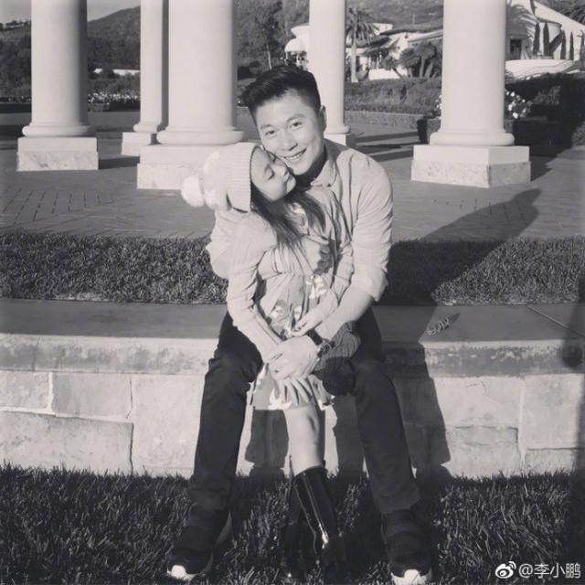 李小鹏、李安琪晒照祝福女儿奥莉6岁生日，昔日萌娃变身小女神