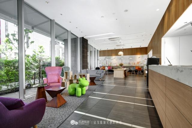 住在这里，你可以近在咫尺去感受“深夜