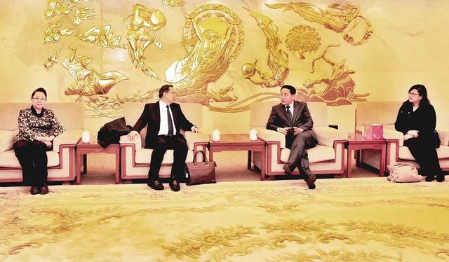 新加坡检察代表团到市检一分院等单位进行交流访问