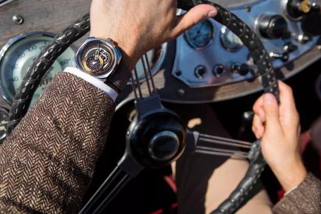 大陆首家｜SEVENFRIDAY西安户外体验空间来了！