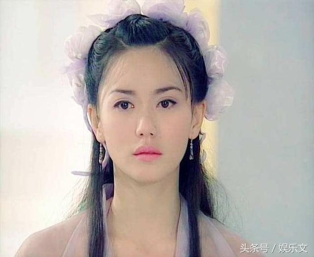 王晶赞誉她美过新加坡第一美女范文芳 今嫁入豪门活成典范