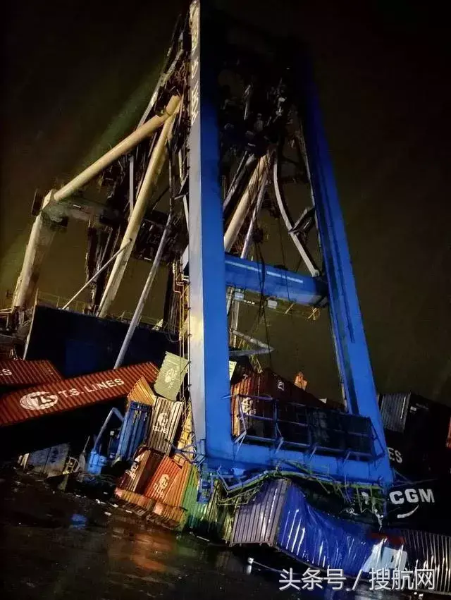 汉堡南美9669Teu集装箱船靠泊港口时发生事故，船期或将延误！