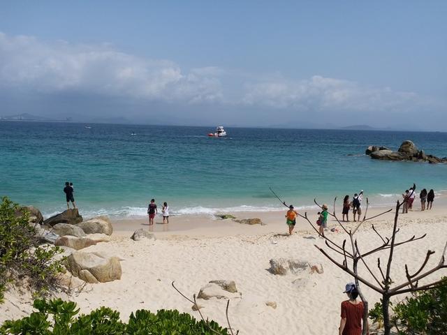 大海天空，椰林树影，走心度假—三亚海湾之旅