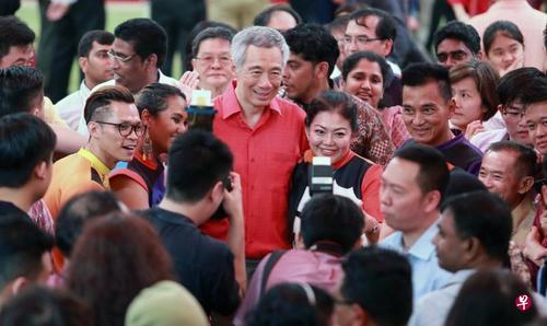 时隔三年 新加坡新春游园会重返总统府