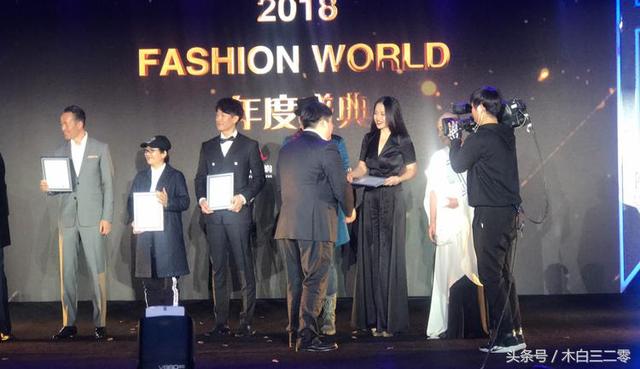 陈蓓春夏新品惊艳亮相Fashion World 时尚盛典，刘晓庆也来了！