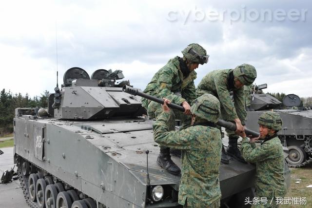 新加坡陆军战车在德国训练