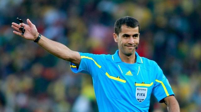 恒大申花齐遭亚洲最严主裁 一人喜掏红牌毫不留情