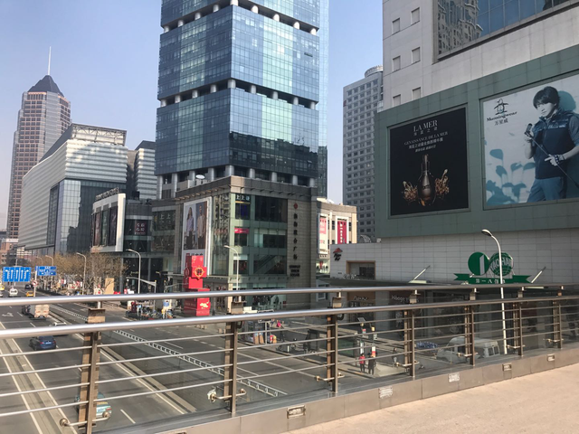 老佛爷百货计划年内在上海陆家嘴中心开业，看好还是看衰？