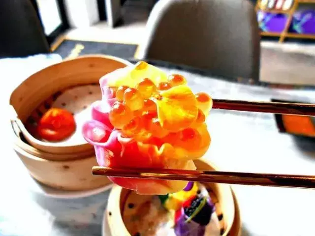 王菲是常客，LV、Tiffany来找她合作，她把甜点做成了艺术！