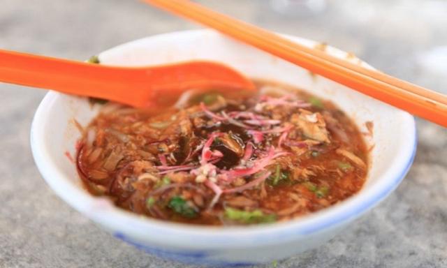 新加坡“马来西亚美食街” 槟城叻沙