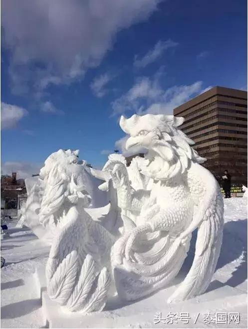 日本国际雪雕大赛，泰国以“斗鸡”主题斩获冠军！