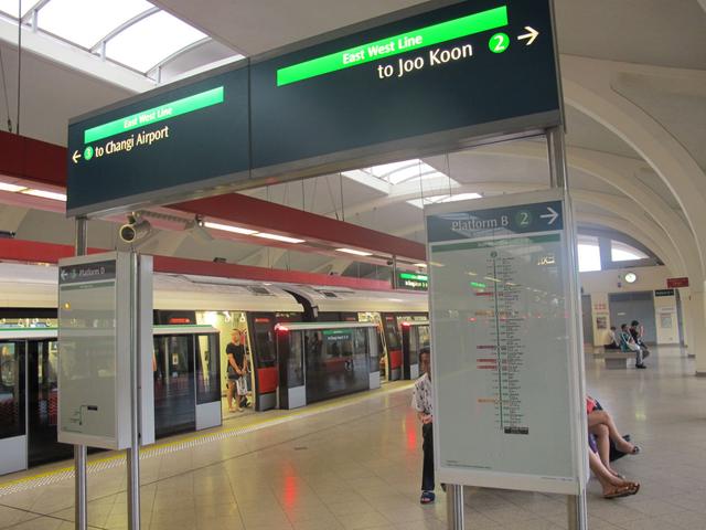 书虫新加坡之行：地铁是一个城市的缩影