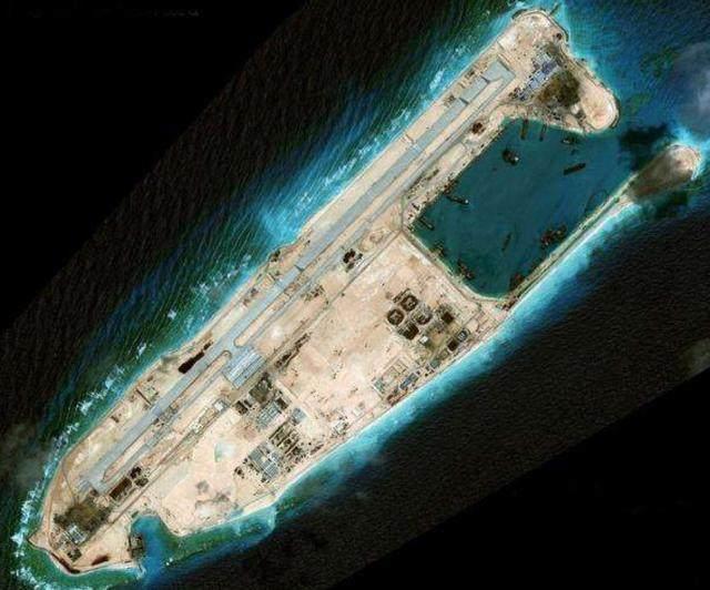 中国不沉航母曝光！3000米长跑道，美国航母都不敢靠近