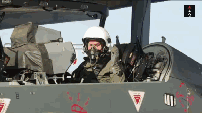 美国空军参谋长驾驶印度“光辉”战机，上了天……