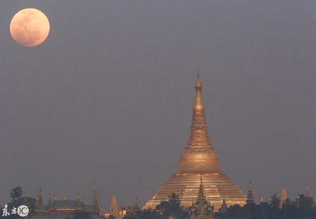 盘点：世界各地2018年1月31日晚，152年来第一次罕见的超级大月亮