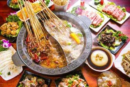 魔都这条经久不衰的定西路，才是每一个冬日里“深夜食堂”的爆款
