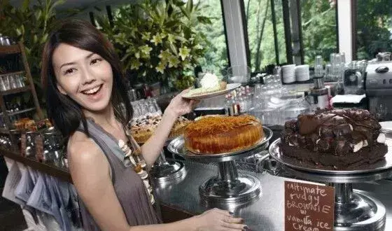 来PS Cafe，在森林里和孙燕姿一起安静地喝咖啡、吃美食