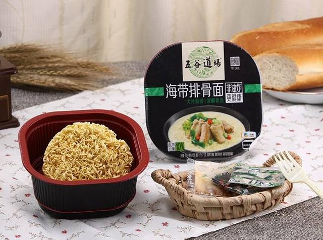 几种被网友评为最难吃的泡面，康师傅光荣上榜！最后1种洗衣粉味