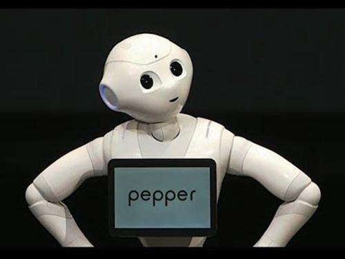 日本网红机器人Pepper终于上岗了，必胜客大胆试用 客户点餐繁琐