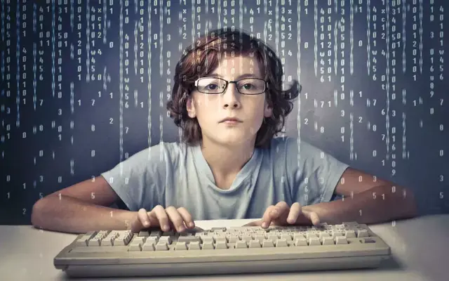 鼓励学生善用科技解决问题，新加坡教育部数码创客计划深受欢迎