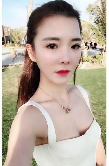 这些生完孩子依然很美的姑娘，到底是怎么做到的？